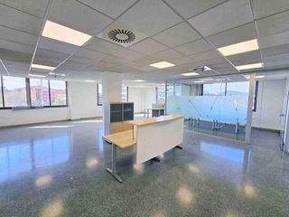 Oficina en alquiler en Sant Just Desvern