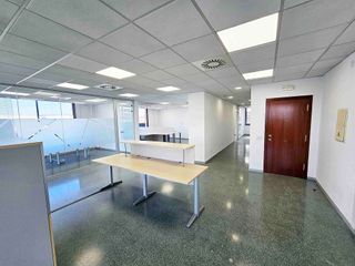 Oficina en alquiler en Sant Just Desvern