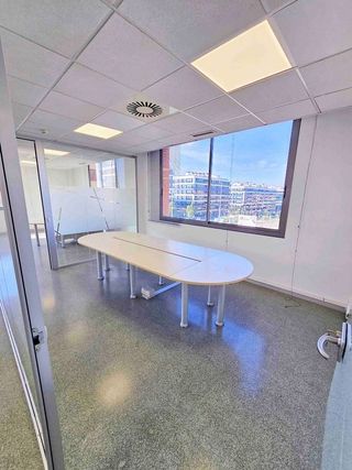 Oficina en alquiler en Sant Just Desvern