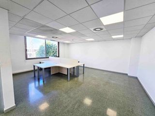 Oficina en alquiler en Sant Just Desvern