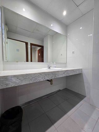 Oficina en alquiler en Sant Just Desvern