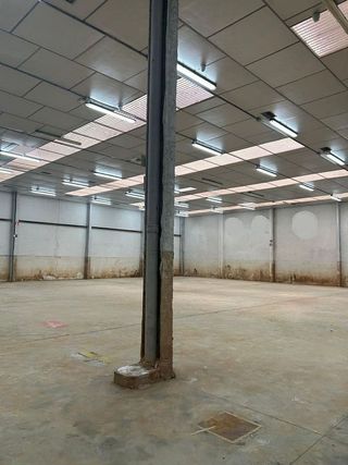 Nave industrial en alquiler en Benetússer