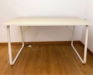 Mesa Gaming con LED 140*80cm blanca. NUEVO PRECIO!