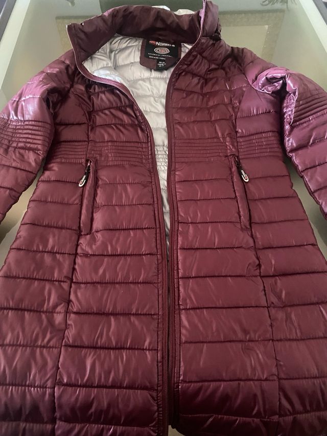 Plumas ligero 3/4 tono burdeos Talla M burdeos