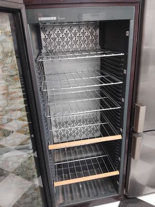 Vinoteca liebherr + transporte + garantía
