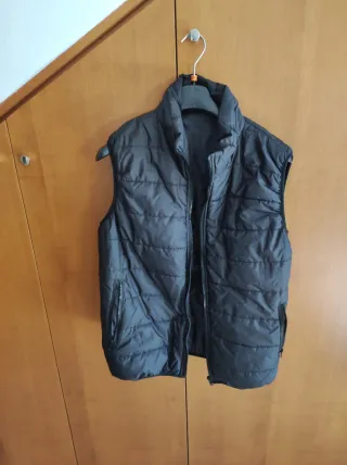 Giubbotto nero imbottito