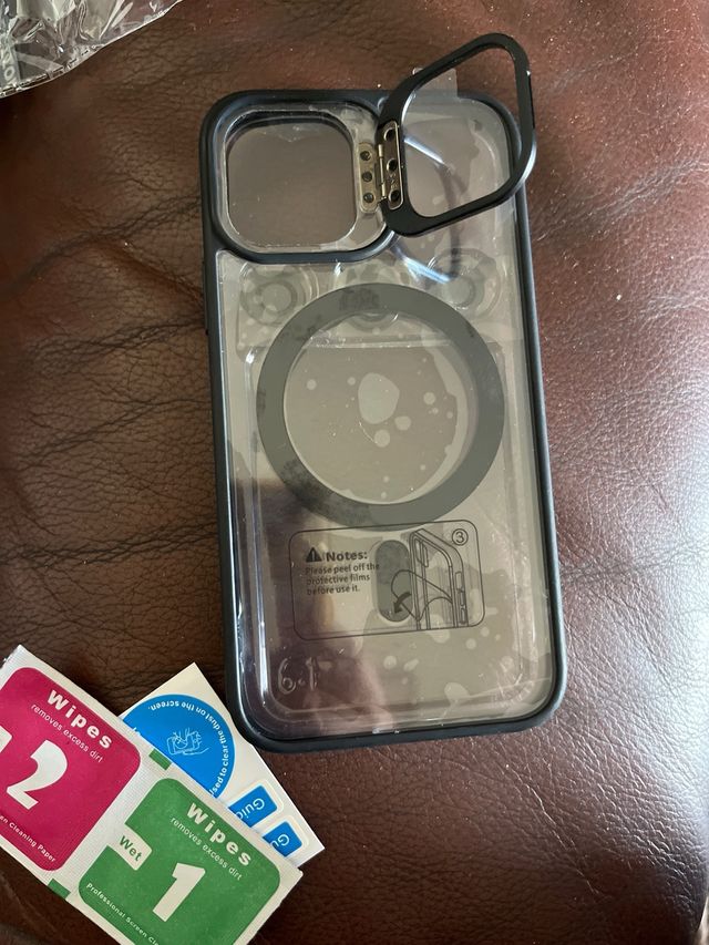 Funda iPhone 11 Pro con accesorios