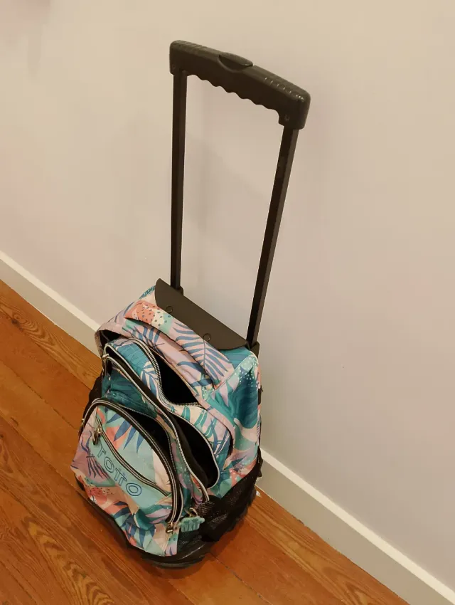 Mochila con ruedas Totto infantil