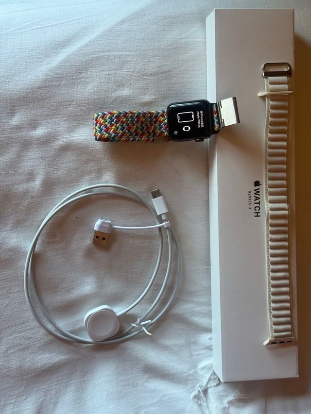 Apple Watch S3 + 2 Correas