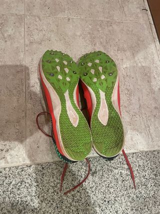 Zapatillas de clavos para atletismo
