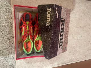 Zapatillas de clavos para atletismo