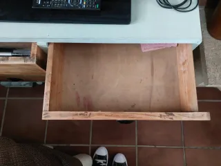 Cómoda antigua de madera
