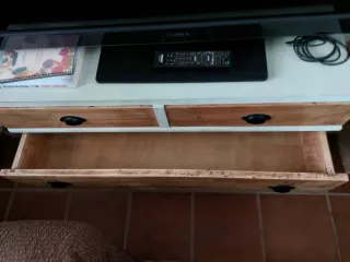Cómoda antigua de madera