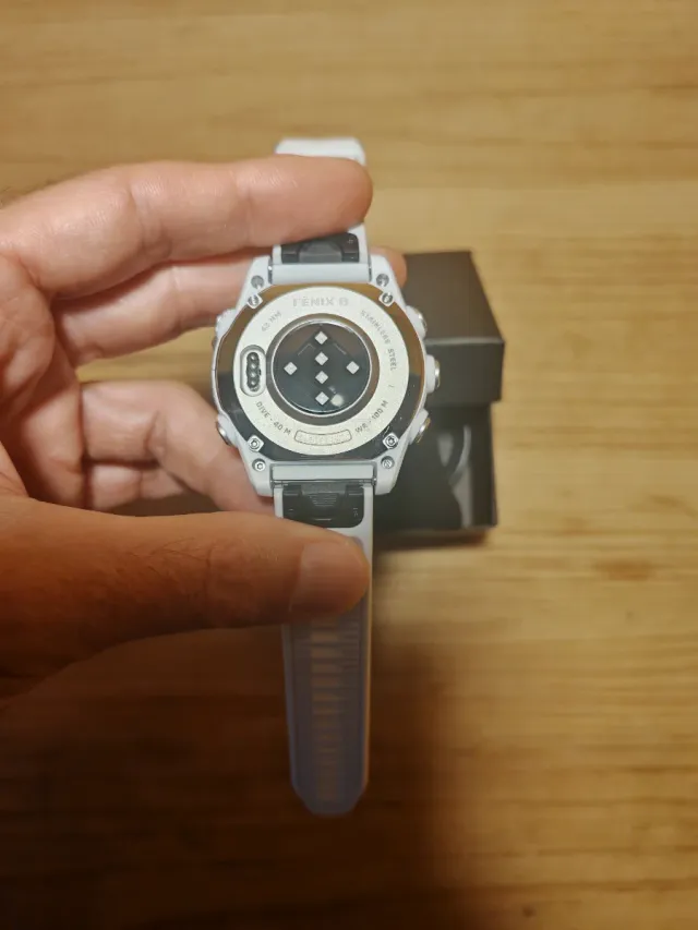 Garmin Fenix 8 43mm AMOLED