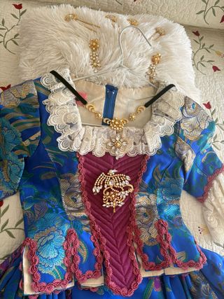 Traje Alicantina bordado