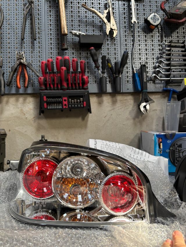 Pilotos Traseros Saxo VTS