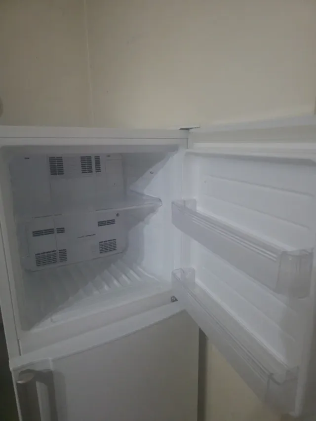 Frigorifero Sharp Bianco