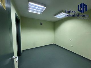 Local comercial en alquiler en Alcalá la Real