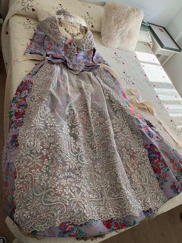 Traje de Alicante completo