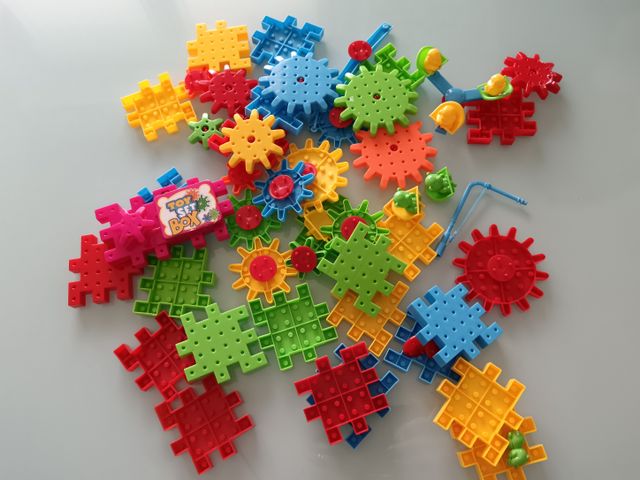 Toy Set Box Gioco Educativo 81 Pezzi