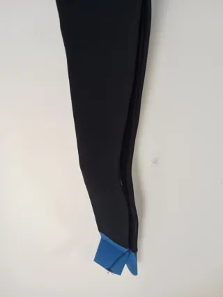 Traje de neopreno Sorf azul y negro
