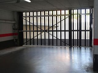 Garaje en venta en Portillejo - Valdegastea en Logroño