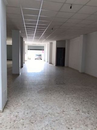 Local comercial en venta en Lora del Río