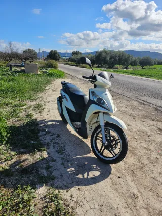 Moto Goes G125M Blanca