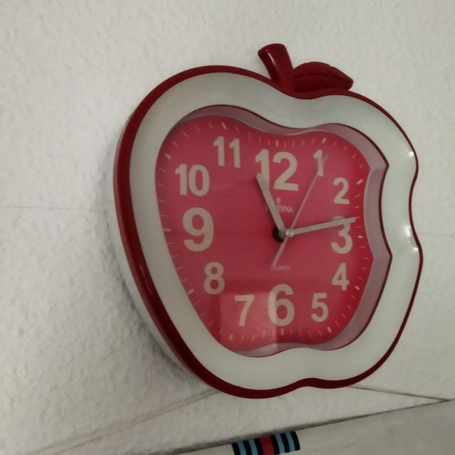 Reloj de Pared Festina Manzana