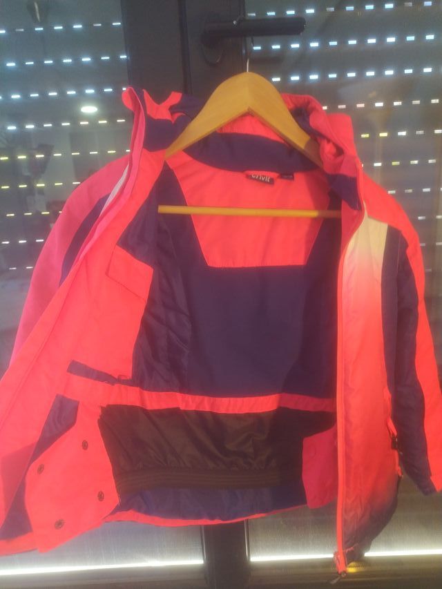 Chaqueta chubasquera niña