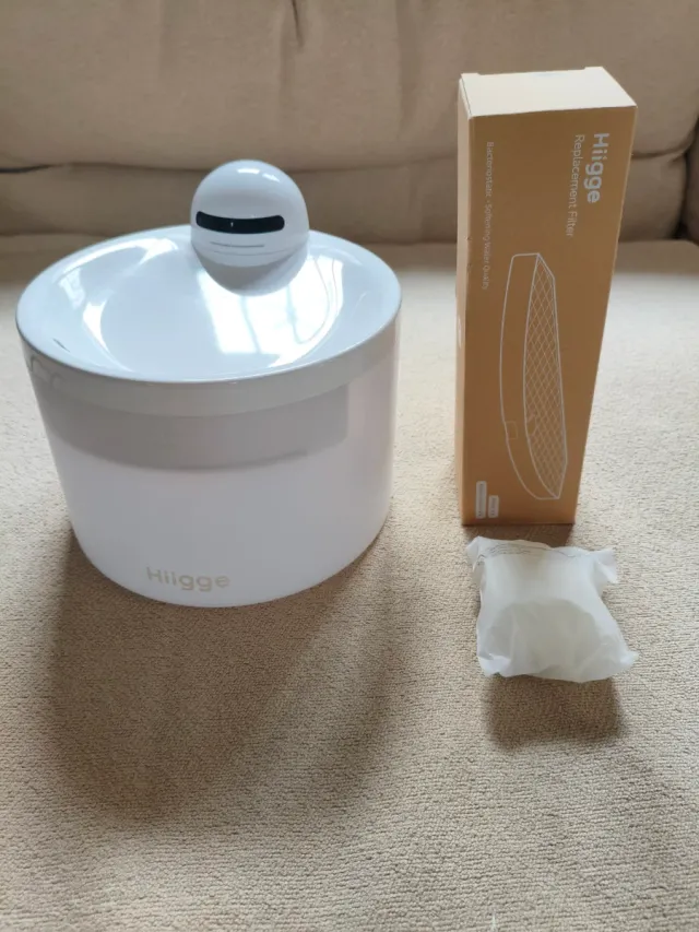 Fuente de agua premium para gatos Hiigge