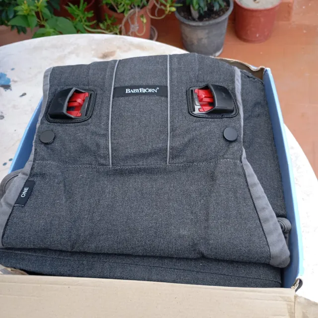 Mochila Portabebés BabyBjörn Gris