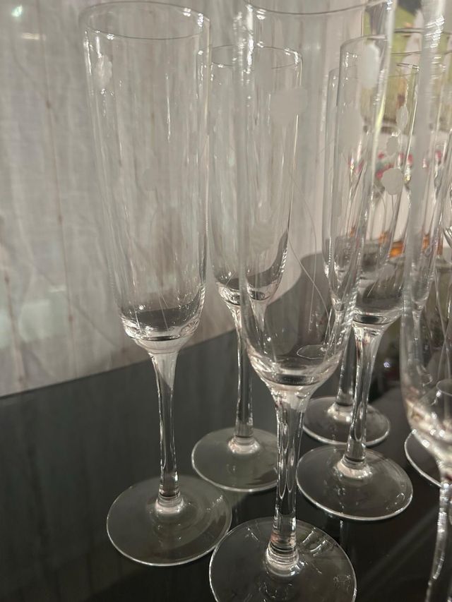 Juego de copas de cristal