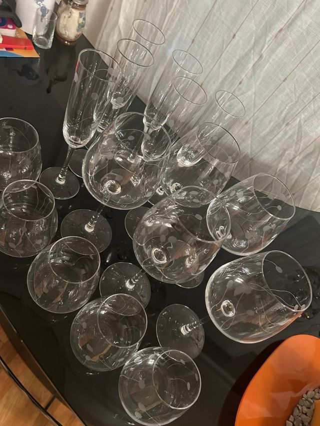 Juego de copas de cristal