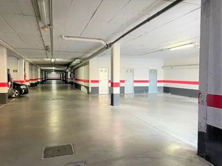 Garaje en venta en Portillejo - Valdegastea en Logroño