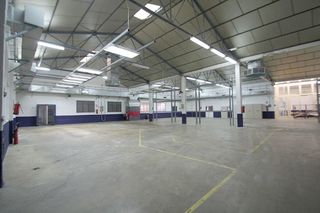 Nave industrial en venta en Zona Industrial en Paracuellos de Jarama