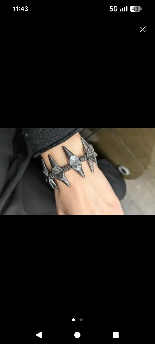 Bracciali in pelle con perline