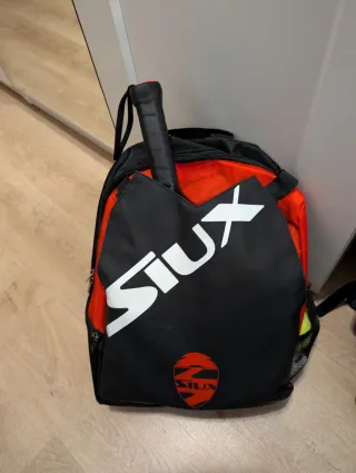 Paletero Padel Siux Negro/Naranja Pequeño pequeña