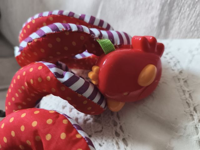 Juego desarrollo atención bebé