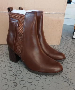 botines de tacón marrones