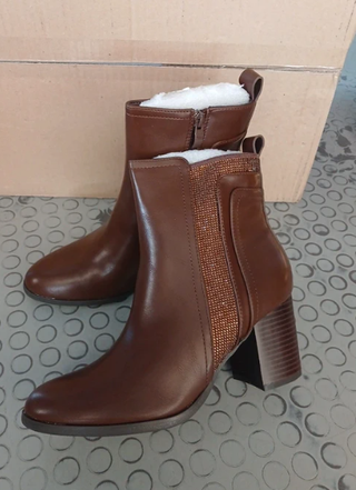 botines de tacón marrones