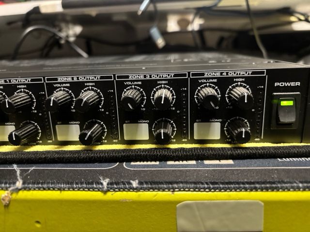 Samson S-zone Mezclador 4 Canales / 4 Zonas