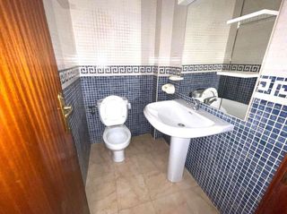 Casa adosada en venta en Bailén