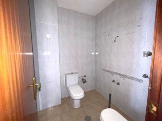 Casa adosada en venta en Bailén