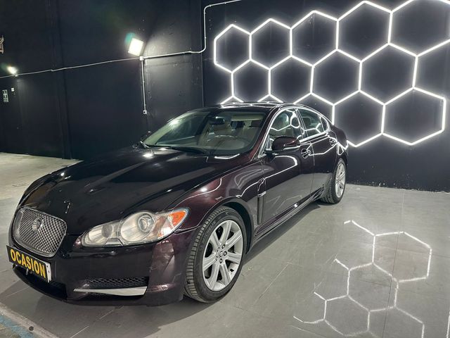 Jaguar XF 2010