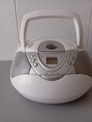 Radio CD MP3 USB Nevir Gratis