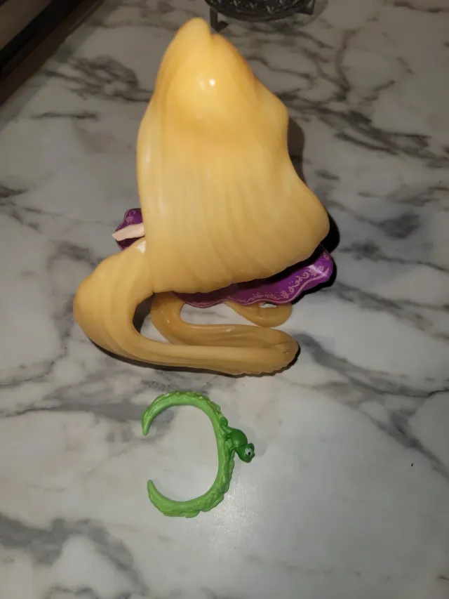 Gioco Rapunzel con braccialetto Pascal