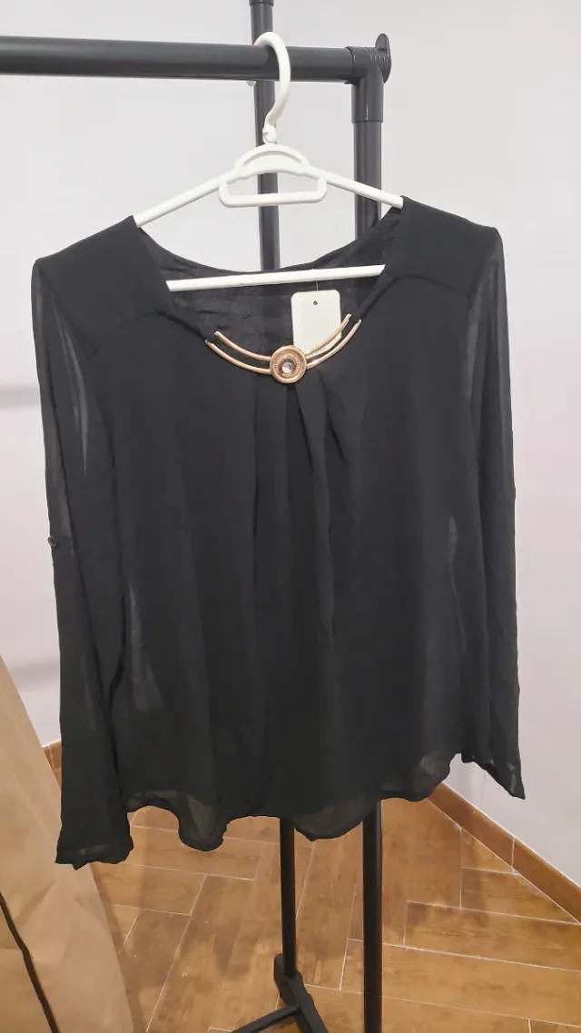 Blusa negra