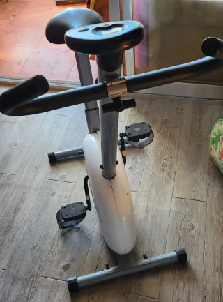 Bicicleta Estática BASIC MAG