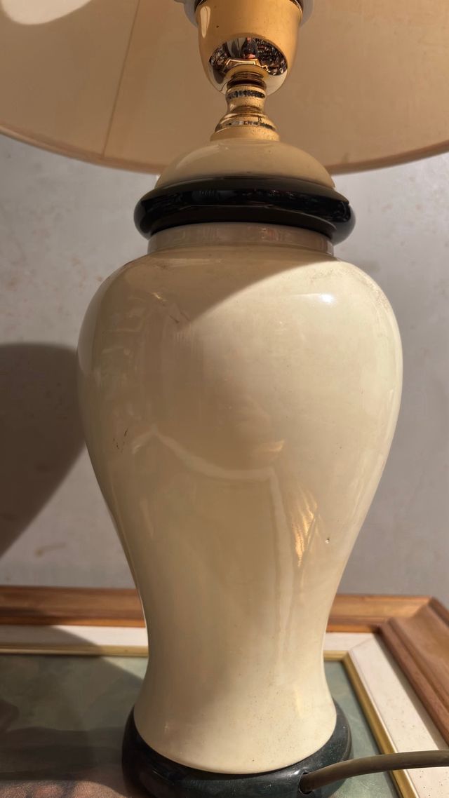 Lampada vintage ceramica beige e nero